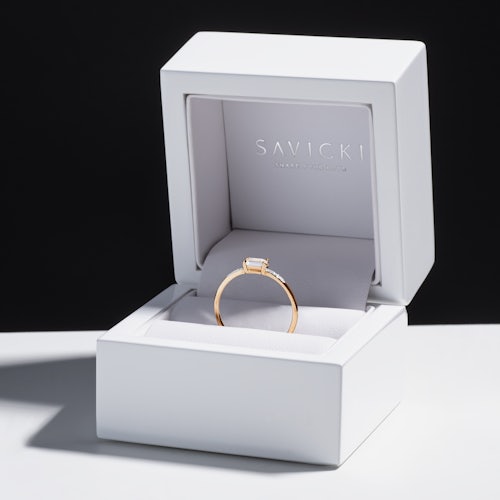 Pierścionek zaręczynowy SAVICKI: złoty, topaz